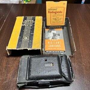 Vtg Kodak Vigilant Junior Six-20‎ Folding Camera w Box Guides Kodet Lens *AS-IS*